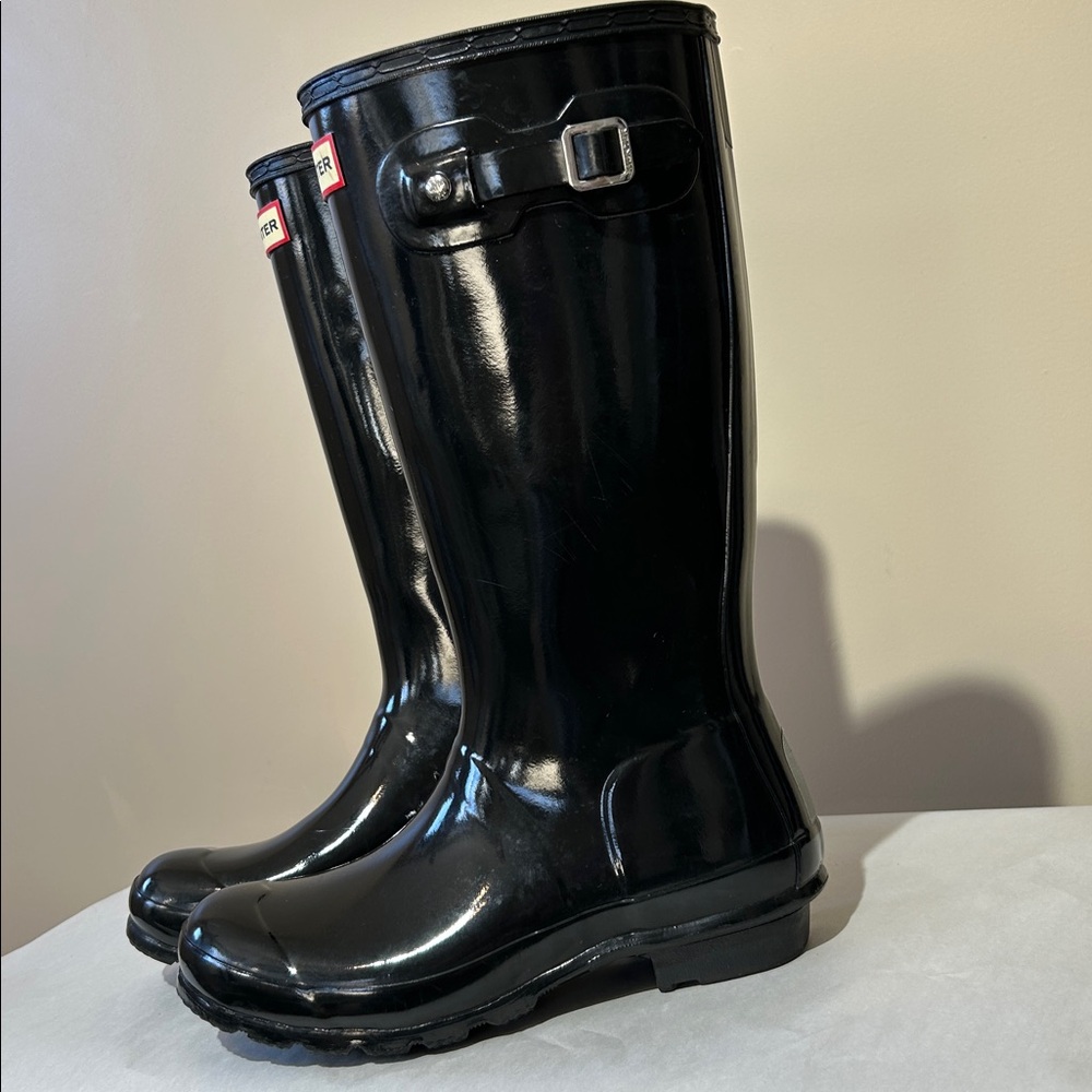 Hunter Tall Rain Boots, Glossy Black (size 5) - Picture 15 of 16
